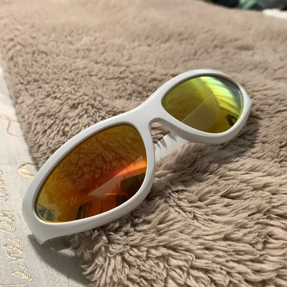 Miz Reflective Shades: Radiate Brilliance IN WHITE